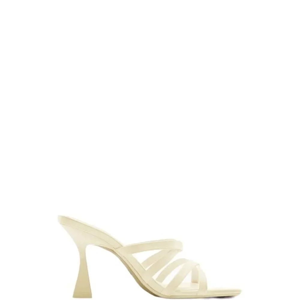 ZARA LEATHER STRAPPY HIGH-HEEL SANDALS ECRU WHITE SIZE 6.5 | 2303/010